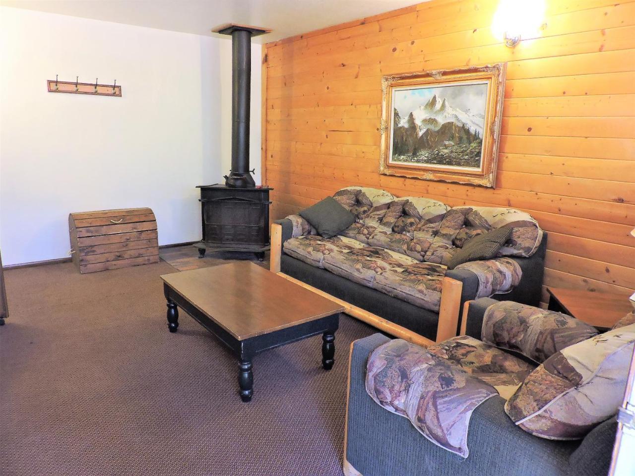 Pinewoods Resort And Rv Park Duck Creek Village Екстер'єр фото